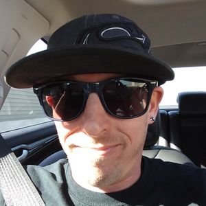 Meet your Posher, Adam